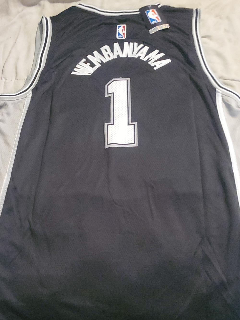 NBA Nike San Antonio Spurs Victor Wembanyana Jersey....NWT..🏀